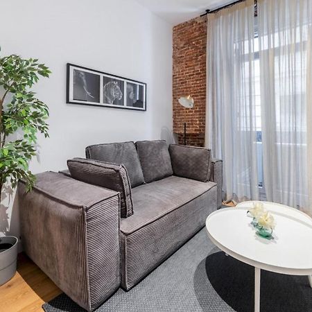 2 Bedrooms 1 Bathroom Furnished - Centro - Equipped & Stylish - Minty Stay Мадрид Екстер'єр фото