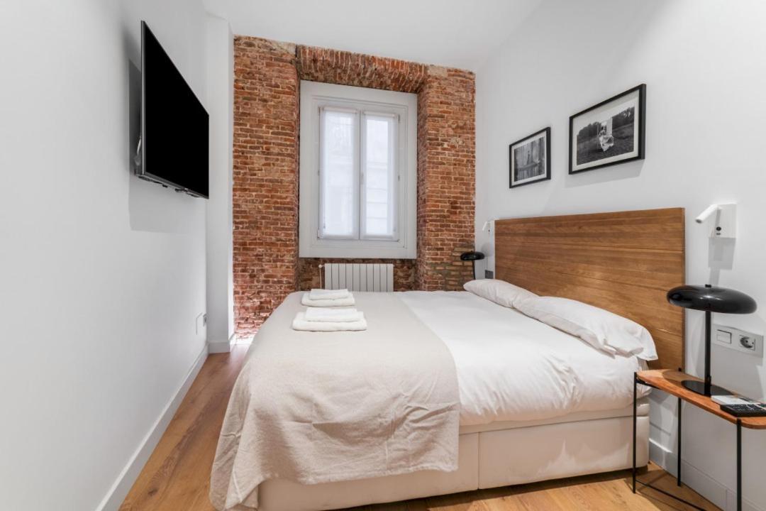 2 Bedrooms 1 Bathroom Furnished - Centro - Equipped & Stylish - Minty Stay Мадрид Екстер'єр фото