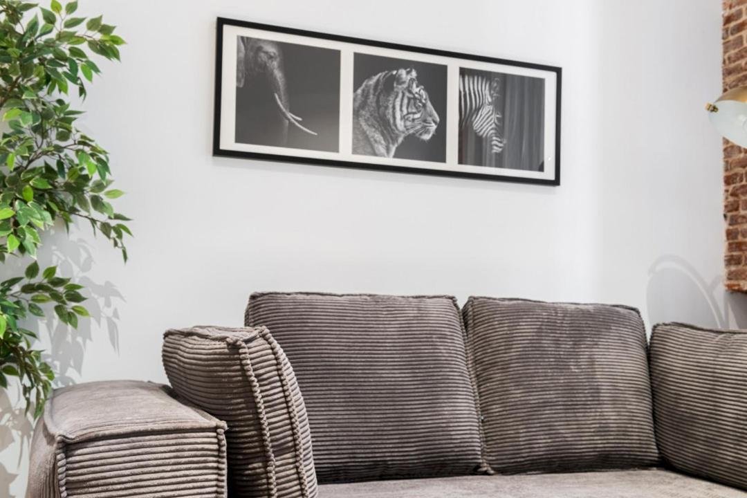 2 Bedrooms 1 Bathroom Furnished - Centro - Equipped & Stylish - Minty Stay Мадрид Екстер'єр фото