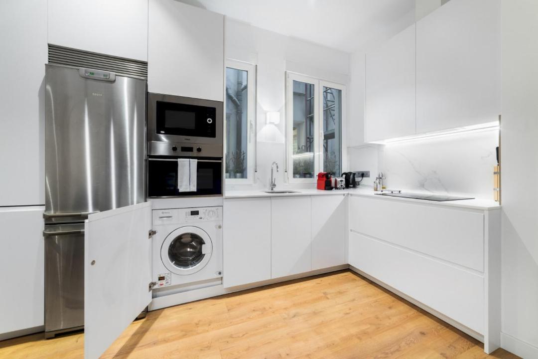 2 Bedrooms 1 Bathroom Furnished - Centro - Equipped & Stylish - Minty Stay Мадрид Екстер'єр фото